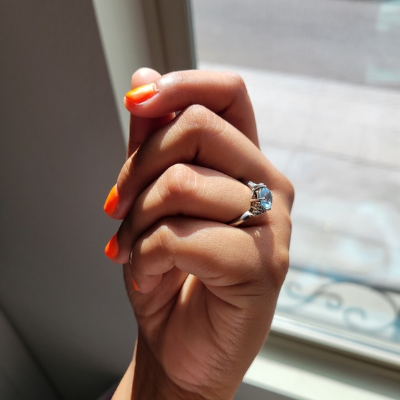 Ring - Picture 4 of 5